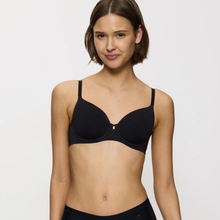 Load image into Gallery viewer, Triumph Body Make-Up Essentials Bra With Detachable Straps | Black
