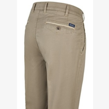 Load image into Gallery viewer, Back of trousers 
