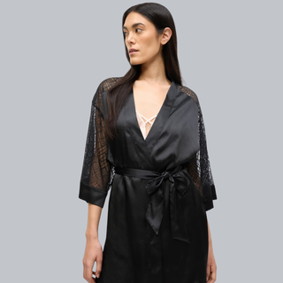 Robe | Black