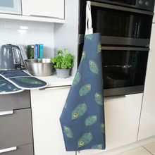 Load image into Gallery viewer, Lamont Peacock Feather Cotton Apron
