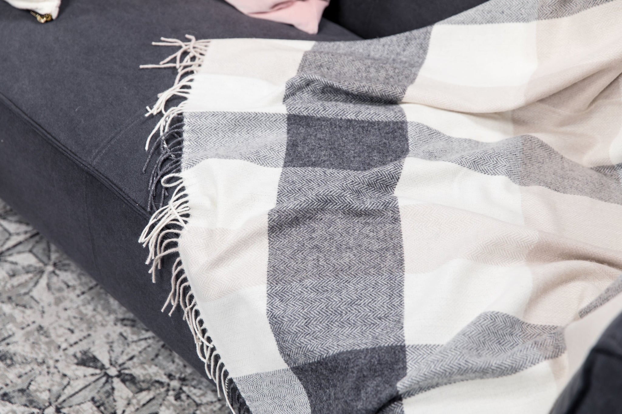 Foxford Rug Foxford Classic Three Colour Knee Rug – Geoghegans Of Navan