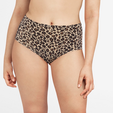 Load image into Gallery viewer, Chantelle Soft Stretch Seamless Full Brief | Leopard
