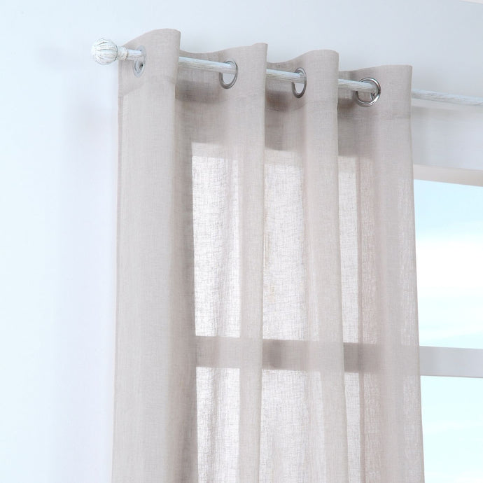 Stof-Voile-Panel-in-Natural-Hanging