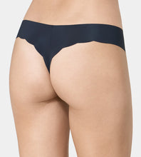 Load image into Gallery viewer, Back view of the Sloggi Zero Hipstring In Black.
