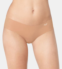 Load image into Gallery viewer, A model showing the front of the Sloggi Zero Light Microfibre Hipster Brief Natural. 
